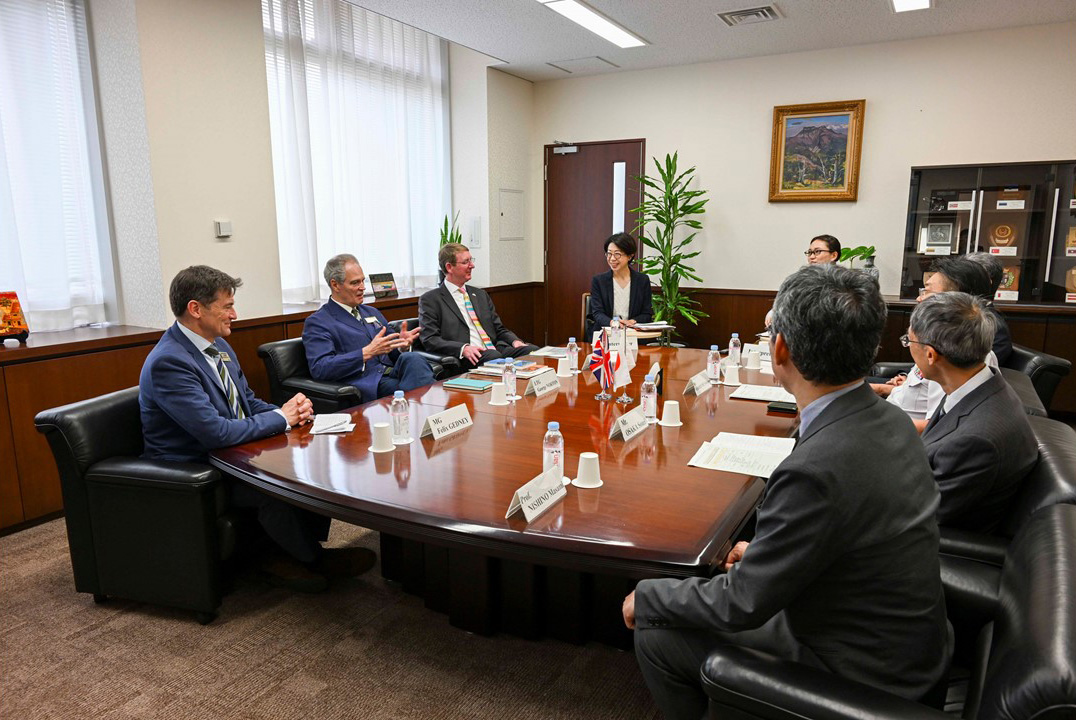 英国王立国防大学訪問団の来訪