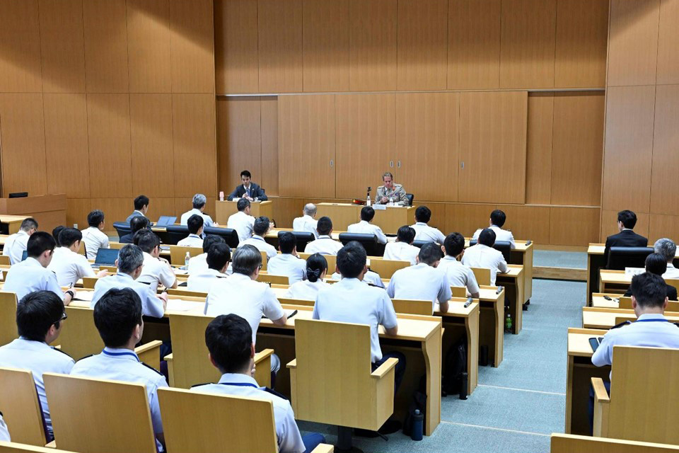 英国戦略コマンド副司令官の来訪
