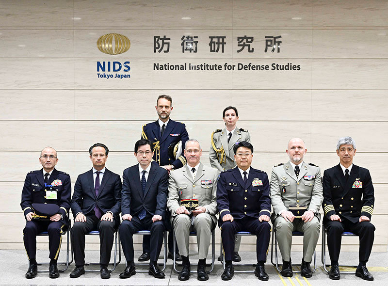 Visit by GEN Pierre Schill, Chief of the French Army.