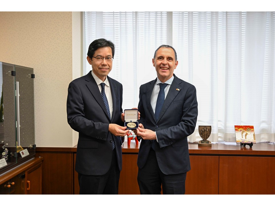 Visit by H.E. Mr.Gilberto Jorge de Sousa JERÓNIMO, Ambassador Extraordinary and Plenipotentiary of the Portuguese Republic to Japan
