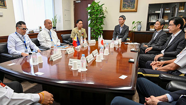 Visit by Lieutenant General (Retired) Ferdinand Cartujano, Head of Delegation of the National Defense College of the Philippines (NDCP), and his delegation.