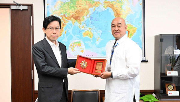Visit by Lieutenant General (Retired) Ferdinand Cartujano, Head of Delegation of the National Defense College of the Philippines (NDCP), and his delegation.