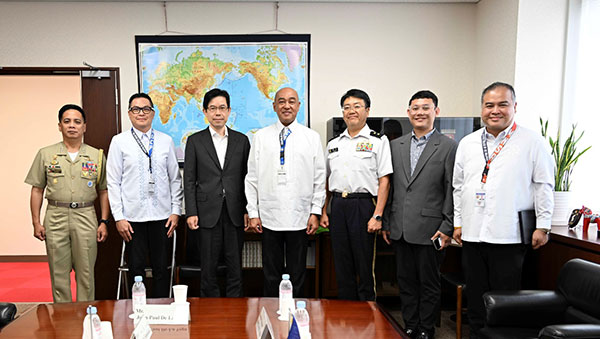 Visit by Lieutenant General (Retired) Ferdinand Cartujano, Head of Delegation of the National Defense College of the Philippines (NDCP), and his delegation.