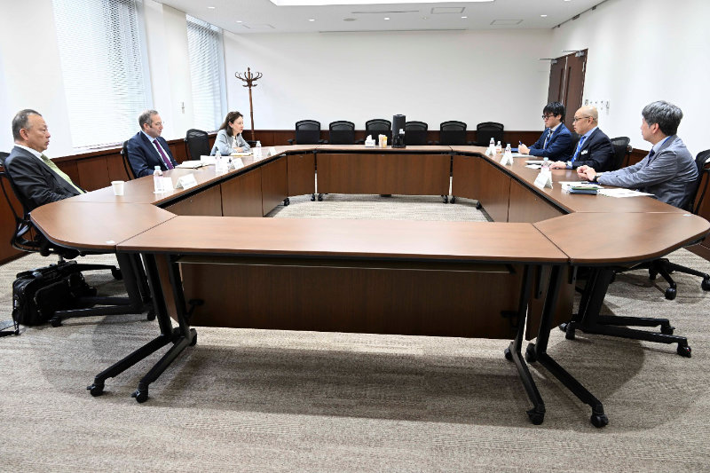 Visit by Amb. Derek Mitchell, and Ms. Min Mitchell