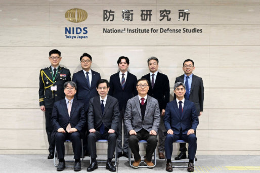 Visit by H.E. Mr. Lee, Baeksoon