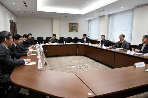 Visit by H.E. Mr. Lee, Baeksoon