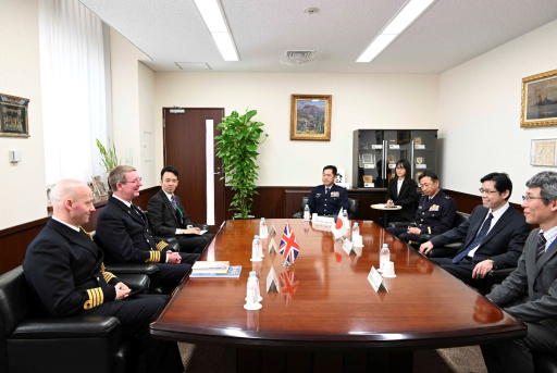 Visit by the Former and New United Kingdom Defence Attaché