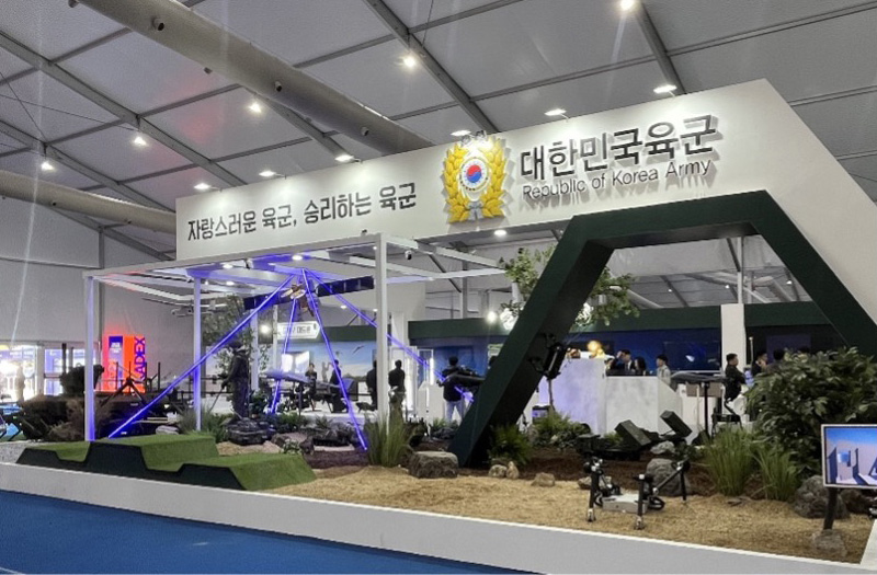 【写真8】韓国陸軍のブース
