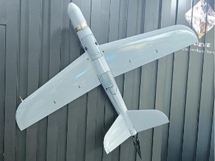 【写真10】WBグループ社の「ウォーメイト」無人機