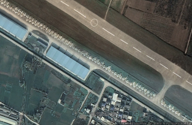 図3-2　宝豊飛行場に集積されている旧式航空機